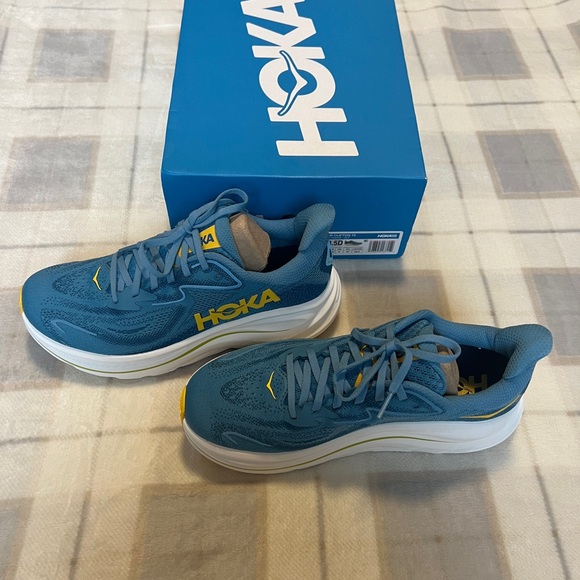 NWT Hoka Clifton 10 Running Walking Shoes - Picture 5 of 7